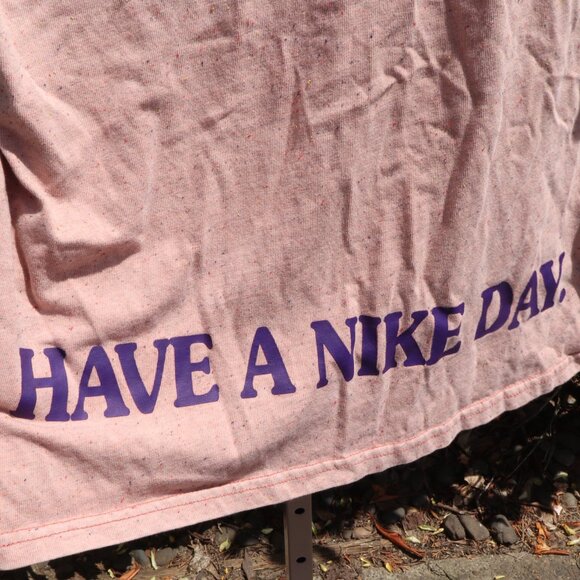 The Nike Tee - Picture 6 of 7